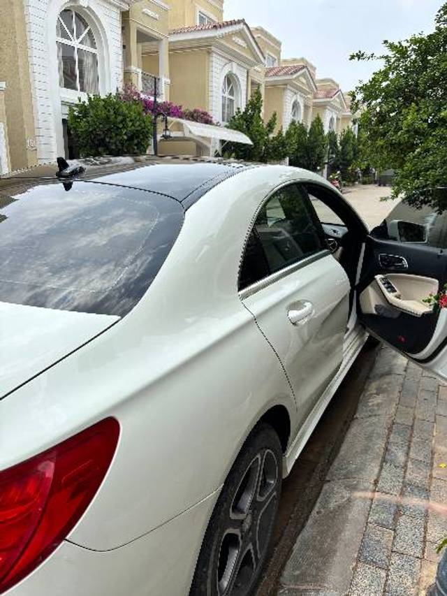 https://images10.gaadi.com/usedgaadi-sellcar/UsedCar/e556a6b0a/4e8fb800-8806-4ebb-a5b5-101cf4bcff47.jpg?imwidth=6402