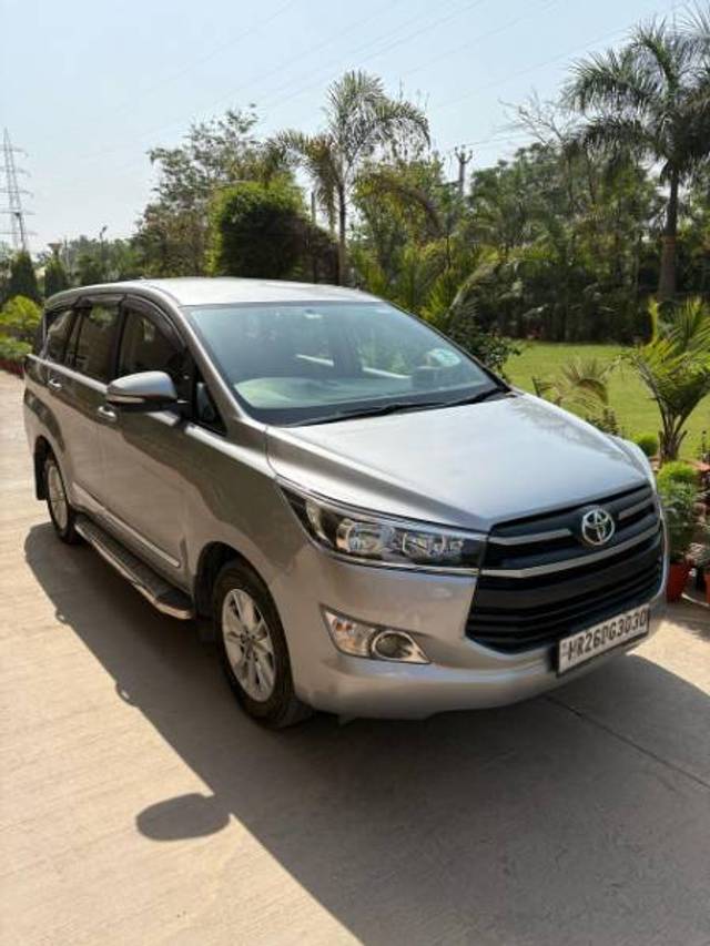 https://images10.gaadi.com/usedgaadi-sellcar/UsedCar/e556f26aa/c4520949-55dd-4101-9b21-a2fc81bff6d7.jpg?imwidth=6400