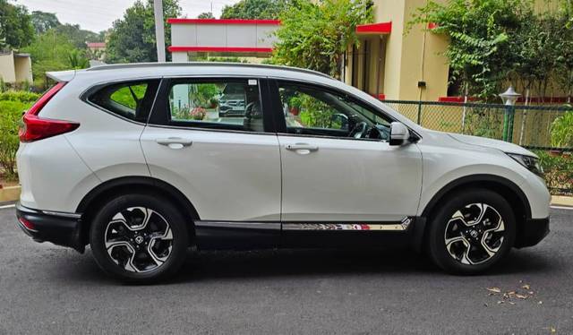 https://images10.gaadi.com/usedgaadi-sellcar/UsedCar/e5575929a/11dbddd9-7c13-4152-a131-69f9e94e6378.jpg?imwidth=6401