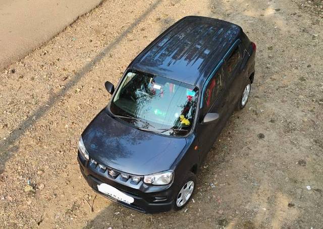 https://images10.gaadi.com/usedgaadi-sellcar/UsedCar/e557c915a/63949daa-300d-4738-acfc-f1850716a62b.png?imwidth=6402