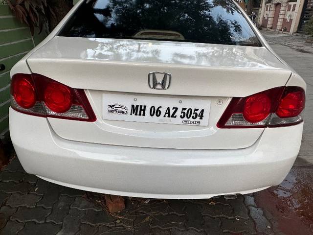 https://images10.gaadi.com/usedgaadi-sellcar/UsedCar/e557d11aa/68a828ae-905d-45da-a436-bf77b0239c1e.jpeg?imwidth=6402