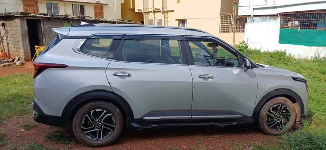 https://images10.gaadi.com/usedgaadi-sellcar/UsedCar/e5586ce1a/59ae1211-723a-439f-b66b-ccfef91c9be3.jpg?imwidth=6402