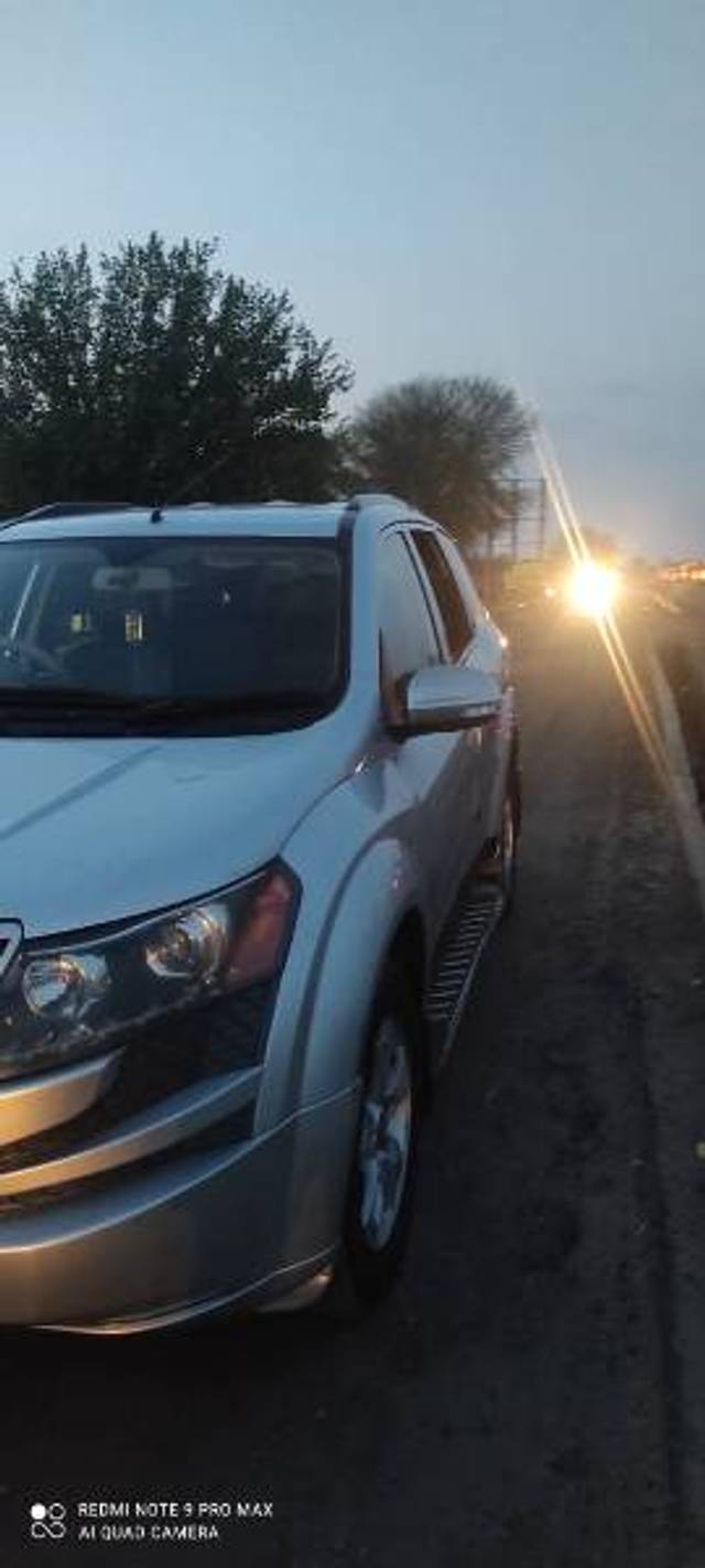 https://images10.gaadi.com/usedgaadi-sellcar/UsedCar/e5591157a/e3e4a8e1-6a13-43ec-a68a-327d5c321257.jpg?imwidth=6400
