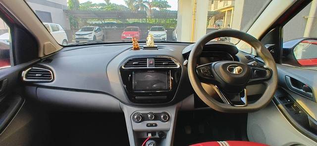 https://images10.gaadi.com/usedgaadi-sellcar/UsedCar/e5591650a/4365c8ef-3f8d-4be4-8484-afd1718b855a.jpg?imwidth=6402