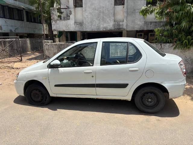 https://images10.gaadi.com/usedgaadi-sellcar/UsedCar/e5592921a/53e35d3e-fd4f-4961-9c54-7632a3b18181.jpg?imwidth=6401