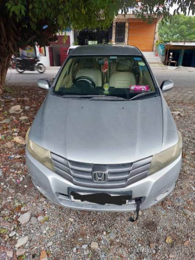 https://images10.gaadi.com/usedgaadi-sellcar/UsedCar/e55990e2a/bed3e17f-7595-4d7f-bff3-5686fca3b31d.jpg?imwidth=6400