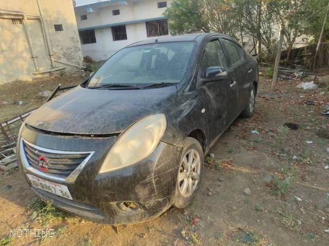 https://images10.gaadi.com/usedgaadi-sellcar/UsedCar/e5599975a/8d83bbd1-aabf-48d6-939f-ec48842b3fc1.jpg?imwidth=6402