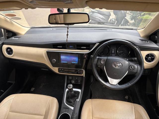 https://images10.gaadi.com/usedgaadi-sellcar/UsedCar/e55a3ab8a/30e1d972-ccf5-463b-baf2-f1f253b1a6be.jpeg?imwidth=6402