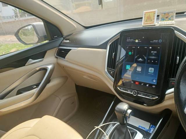 https://images10.gaadi.com/usedgaadi-sellcar/UsedCar/e55a463ba/24c3b566-180e-40ee-9949-8e980f4a8a6c.jpg?imwidth=6402