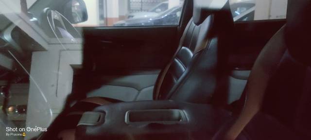 https://images10.gaadi.com/usedgaadi-sellcar/UsedCar/e55a4b27a/51cfc477-5289-4200-bd97-cd82e64870e6.jpeg?imwidth=6401