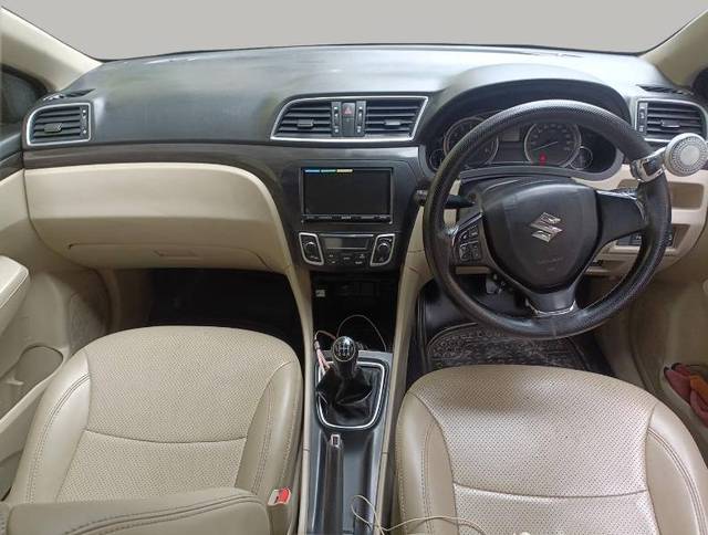 https://images10.gaadi.com/usedgaadi-sellcar/UsedCar/e55ac9d6a/f04bcbc4-72cc-4c18-a589-28757524367c.jpg?imwidth=6402