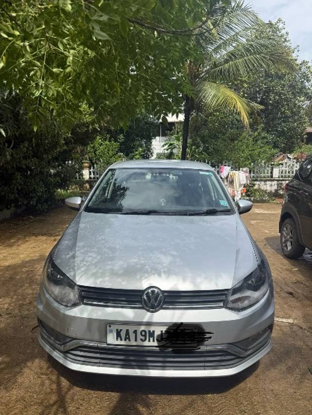 https://images10.gaadi.com/usedgaadi-sellcar/UsedCar/e55b1462a/bd9d38ca-54b6-48e5-ab8c-72a814be467d.jpeg?imwidth=6400