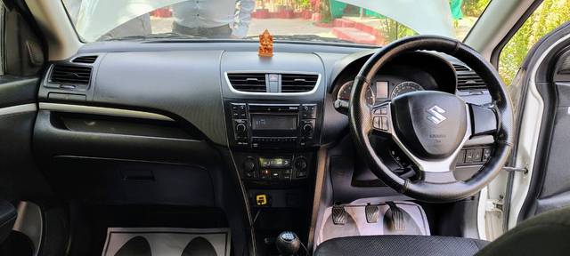 https://images10.gaadi.com/usedgaadi-sellcar/UsedCar/e55b2a1ba/239c7898-adaa-405a-b38f-5bcce0368c0d.jpeg?imwidth=6401