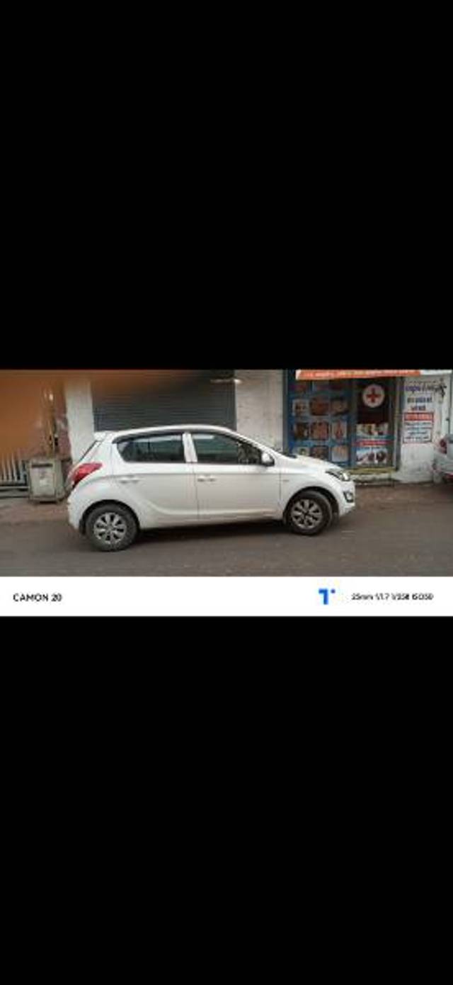 https://images10.gaadi.com/usedgaadi-sellcar/UsedCar/e55bc3e5a/2fb07035-3eae-45d7-a655-1c155c15fb99.jpg?imwidth=6400