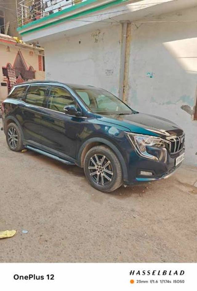 https://images10.gaadi.com/usedgaadi-sellcar/UsedCar/e55c2380a/889f09fb-b90c-4a6b-a42f-5d5fc1b1c1cb.jpg?imwidth=6400
