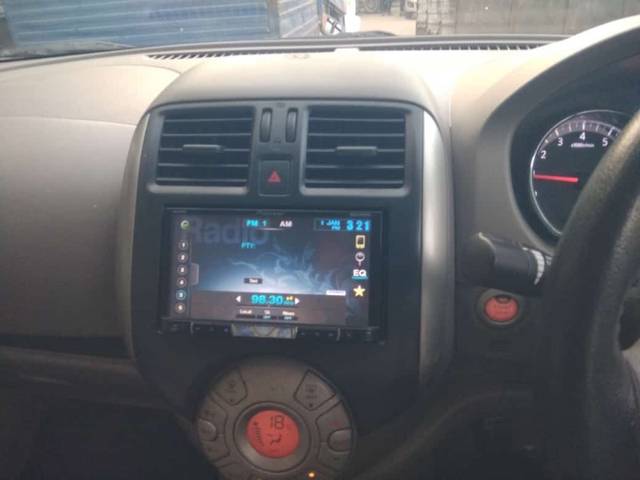 https://images10.gaadi.com/usedgaadi-sellcar/UsedCar/e55cc691a/b7208cc7-8d02-4637-90f4-f9e7967bd724.jpeg?imwidth=6401