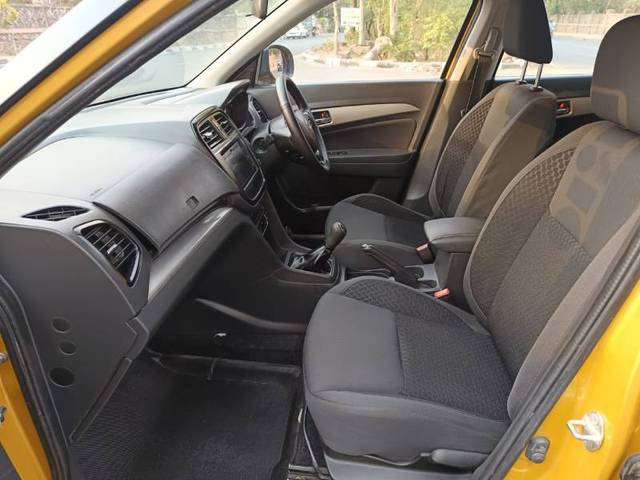 https://images10.gaadi.com/usedgaadi-sellcar/UsedCar/e55ce742a/459c7eb1-c15d-4cac-af2e-7870a6ed803a.jpg?imwidth=6401