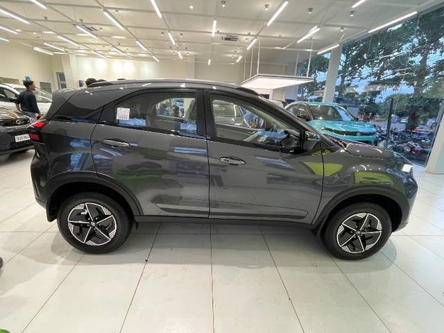 https://images10.gaadi.com/usedgaadi-sellcar/UsedCar/e55cef70a/4f5fd1ad-9b77-4e82-a4c2-5e8578184cf5.jpeg?imwidth=6401