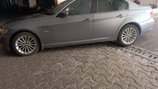 https://images10.gaadi.com/usedgaadi-sellcar/UsedCar/e55d46baa/1b10165c-39c1-4170-a985-e5d5369e4019.jpg?imwidth=6402