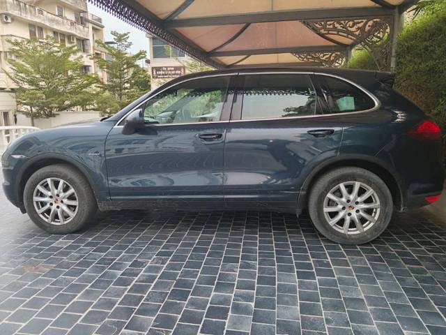https://images10.gaadi.com/usedgaadi-sellcar/UsedCar/e55dcf70a/82aa05c7-8fd2-4180-986a-c84968858ce3.jpg?imwidth=6401