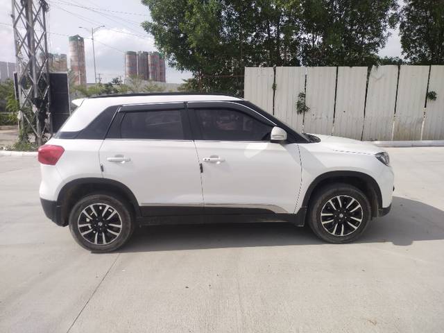 https://images10.gaadi.com/usedgaadi-sellcar/UsedCar/e55e133fa/e46311e4-6408-4682-9bee-a92cb0f81e6a.jpeg?imwidth=6401