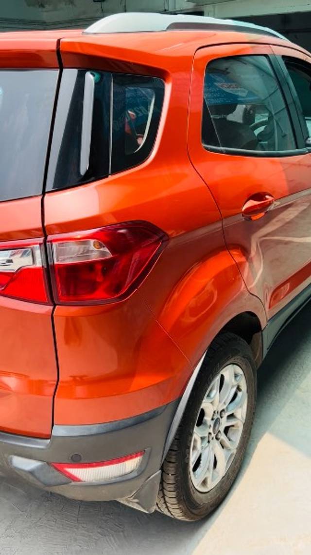 https://images10.gaadi.com/usedgaadi-sellcar/UsedCar/e55ebec2a/5c405dd3-f2ed-475a-a496-e04e80882c51.jpeg?imwidth=6400