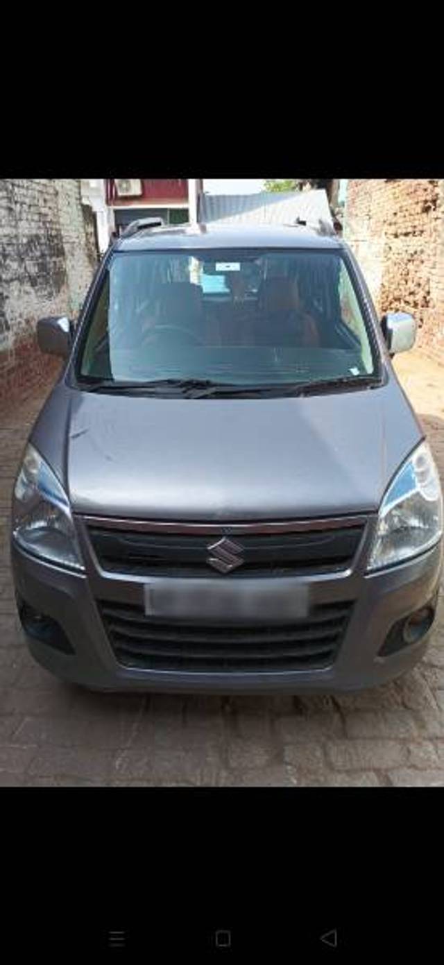 https://images10.gaadi.com/usedgaadi-sellcar/UsedCar/e55fc546a/998ab93c-8585-4855-8f26-b165224726eb.jpg?imwidth=6400