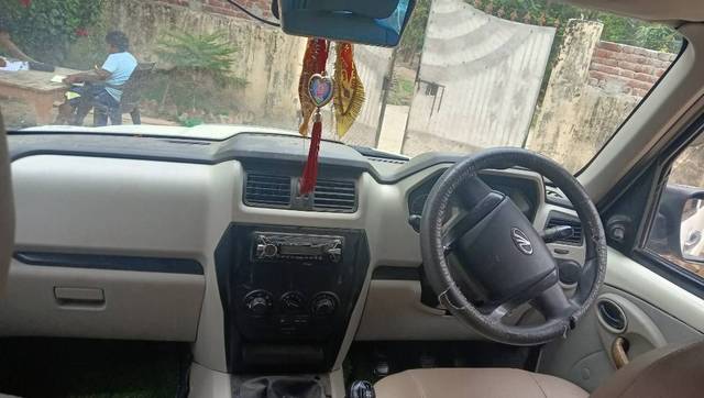 https://images10.gaadi.com/usedgaadi-sellcar/UsedCar/e55fe946a/dfaf60a4-28f2-4608-842a-ca13c867d022.jpg?imwidth=6400