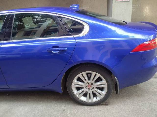 https://images10.gaadi.com/usedgaadi-sellcar/UsedCar/e5605852a/61073b64-ba14-4985-978f-ba2901ed7f15.jpg?imwidth=6402