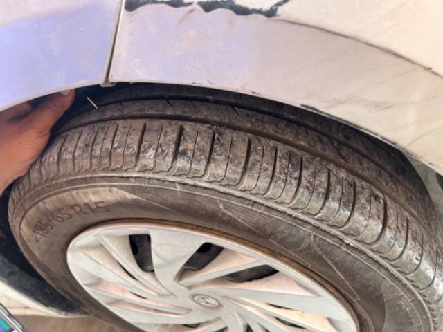 https://images10.gaadi.com/usedgaadi-sellcar/UsedCar/e560e8c8a/9663fc5e-16fd-4043-9f86-c1a35e6662c8.jpeg?imwidth=6401