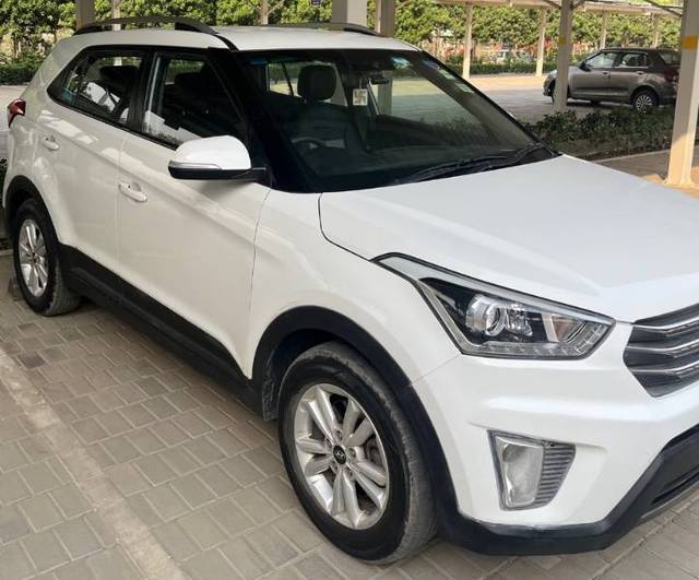 https://images10.gaadi.com/usedgaadi-sellcar/UsedCar/e560e993a/5a649782-db50-4e6e-ad4f-4a9442f5046a.jpg?imwidth=6400