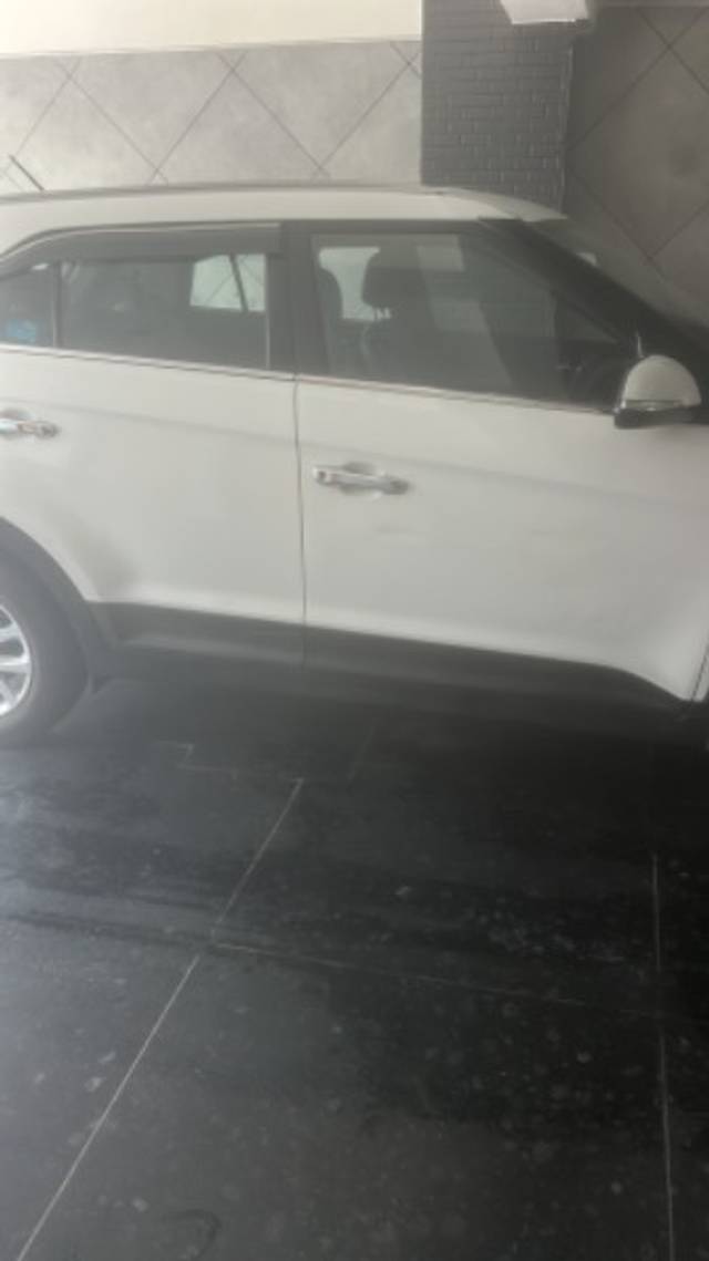 https://images10.gaadi.com/usedgaadi-sellcar/UsedCar/e560fb50a/4b45807e-dce5-4138-a3f4-f65b6b524c58.jpeg?imwidth=6402