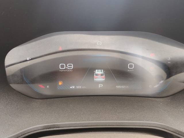 https://images10.gaadi.com/usedgaadi-sellcar/UsedCar/e561ab35a/b5ec635e-44fc-4944-a13e-b29f1285e73f.jpeg?imwidth=6402