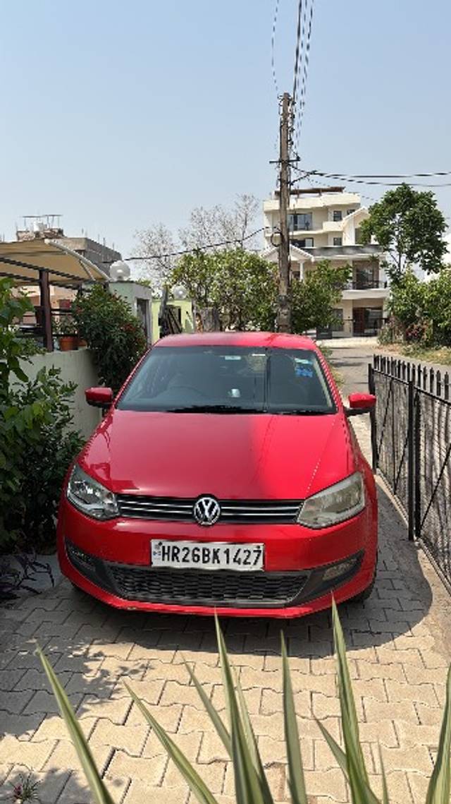 https://images10.gaadi.com/usedgaadi-sellcar/UsedCar/e561b92fa/4f739c1b-fd2f-46a3-a777-78843473efe2.jpeg?imwidth=6400