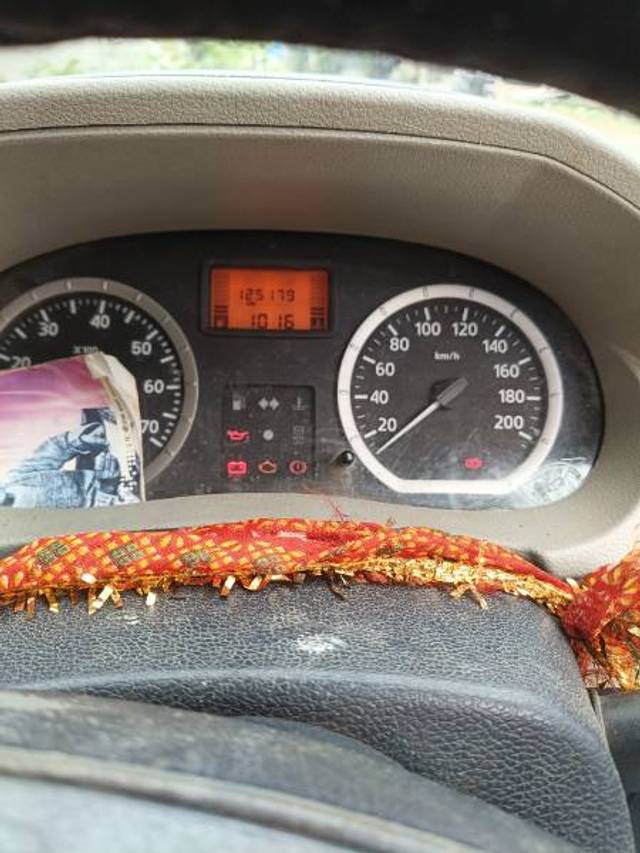https://images10.gaadi.com/usedgaadi-sellcar/UsedCar/e5628c55a/07d3d3ef-a14b-4f1f-98fe-53d040e62638.jpg?imwidth=6401