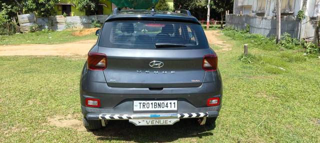 https://images10.gaadi.com/usedgaadi-sellcar/UsedCar/e562bfcaa/0fb97c03-a14a-459a-aa39-9d6022e02337.jpg?imwidth=6401
