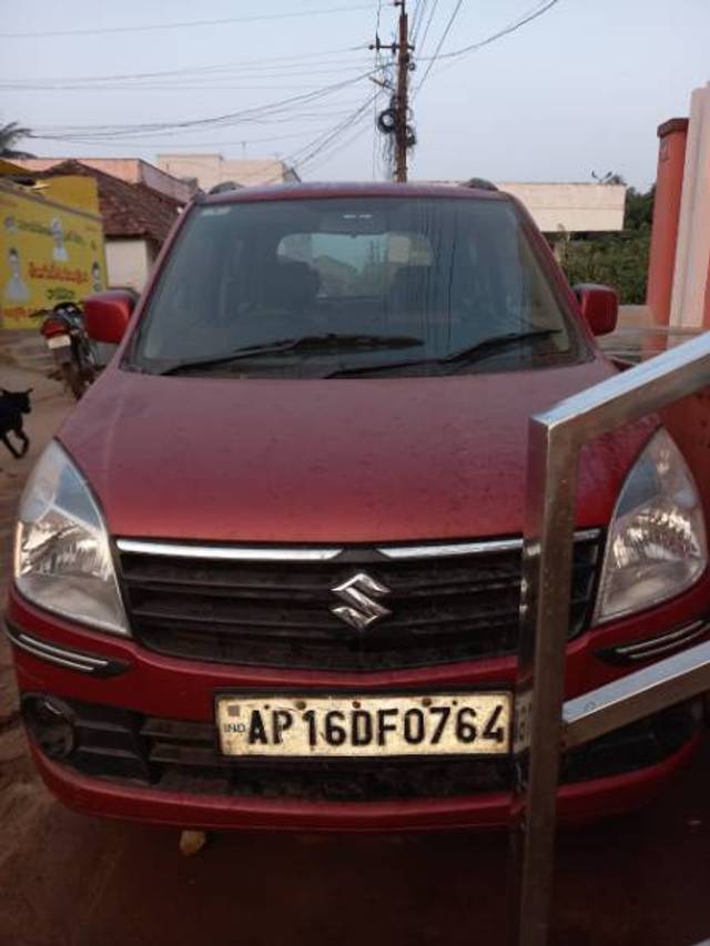 https://images10.gaadi.com/usedgaadi-sellcar/UsedCar/e562d96aa/60edd7d9-9a6c-4c61-bef4-5cd59f3b43d8.jpeg?imwidth=6400