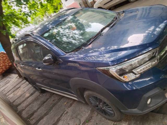 https://images10.gaadi.com/usedgaadi-sellcar/UsedCar/e562e39ca/3d0c0680-f574-438f-80f8-f04134547780.jpg?imwidth=6400