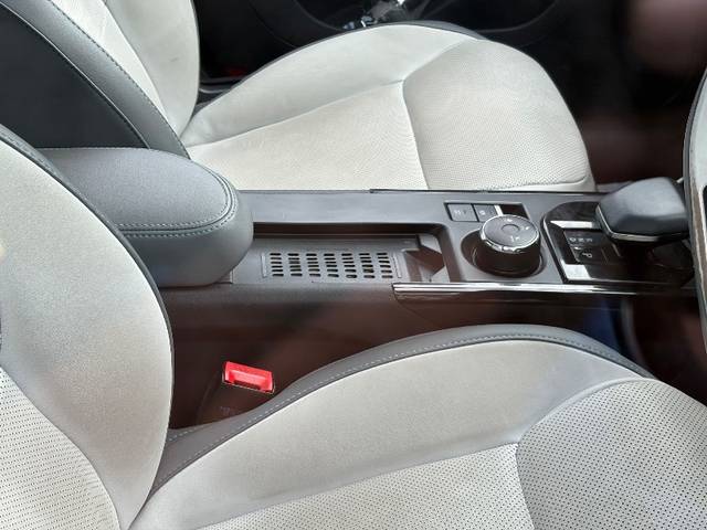 https://images10.gaadi.com/usedgaadi-sellcar/UsedCar/e563023da/4f233c89-eec7-4096-b8fc-bb329b0bde10.jpeg?imwidth=6400