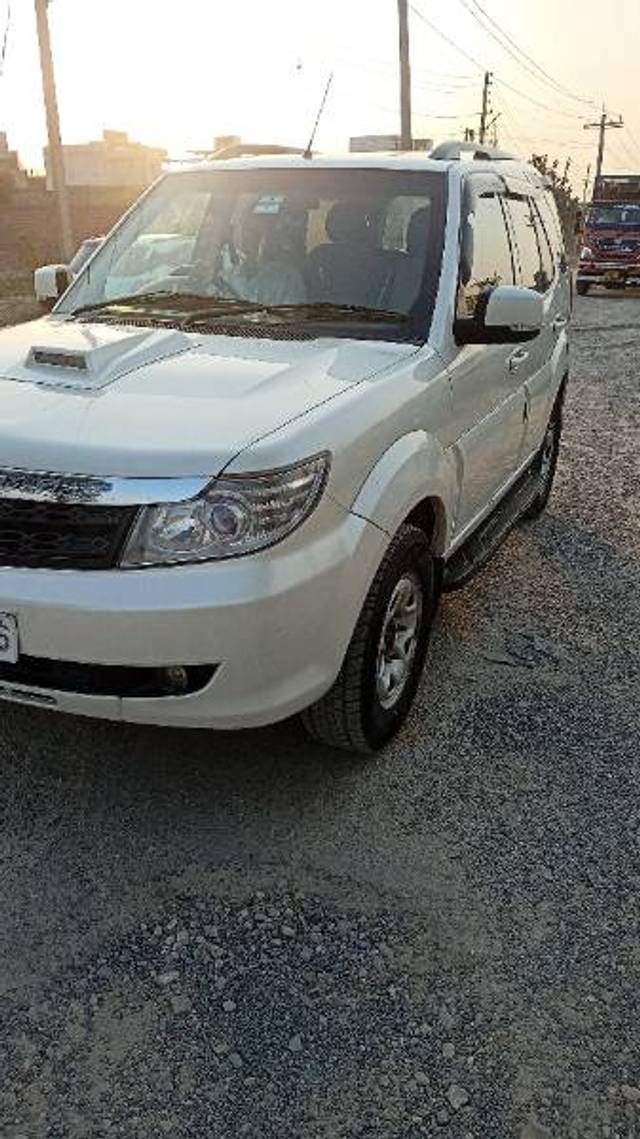 https://images10.gaadi.com/usedgaadi-sellcar/UsedCar/e5630592a/685d2c9f-db44-405d-99af-373468f6431d.jpg?imwidth=6400
