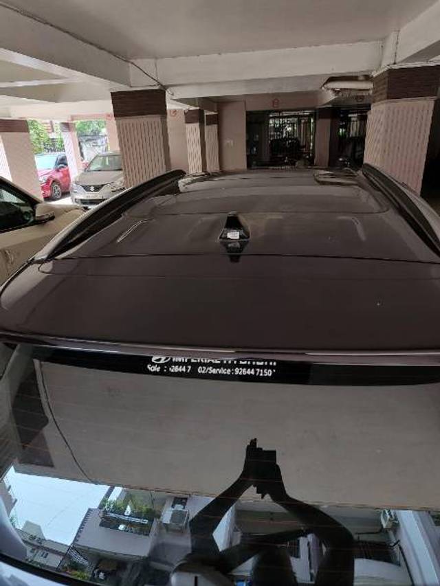 https://images10.gaadi.com/usedgaadi-sellcar/UsedCar/e563213fa/a81b9974-5fc5-42a4-83f1-10350f85d240.jpeg?imwidth=6402