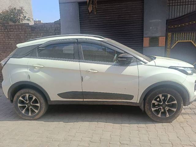 https://images10.gaadi.com/usedgaadi-sellcar/UsedCar/e56359eca/69d5a0d7-a62a-4f73-8270-864dc844f4ed.jpg?imwidth=6400