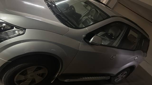 https://images10.gaadi.com/usedgaadi-sellcar/UsedCar/e5639f39a/2edd6d6b-da8f-4a10-82d9-f54aec31dd41.jpeg?imwidth=6402