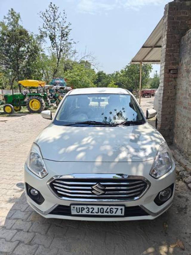 https://images10.gaadi.com/usedgaadi-sellcar/UsedCar/e5641c98a/40d8cde2-3c0d-468b-938a-891e11bb16cb.jpg?imwidth=6400