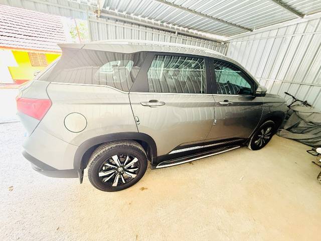 https://images10.gaadi.com/usedgaadi-sellcar/UsedCar/e564308ca/eae4d512-df41-47ba-9cf5-065017669286.jpeg?imwidth=6402