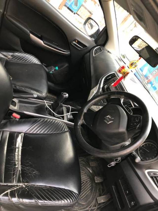 https://images10.gaadi.com/usedgaadi-sellcar/UsedCar/e564ba30a/8e603313-2d09-4b98-9c61-accf64a3c1fa.jpg?imwidth=6402