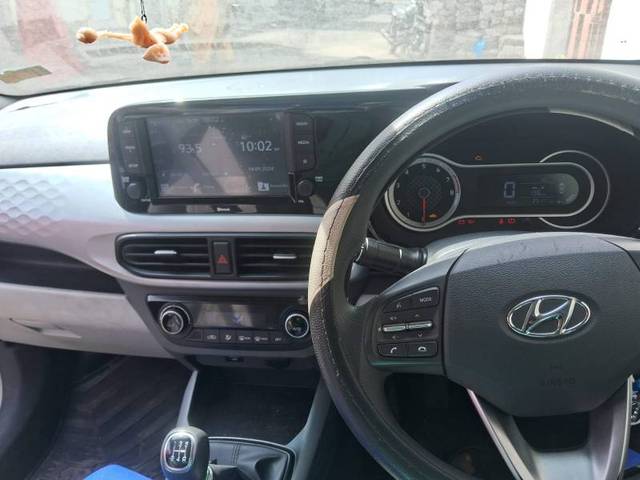 https://images10.gaadi.com/usedgaadi-sellcar/UsedCar/e564c5baa/bd286451-1dac-4baa-b9db-f319833619d8.jpg?imwidth=6402