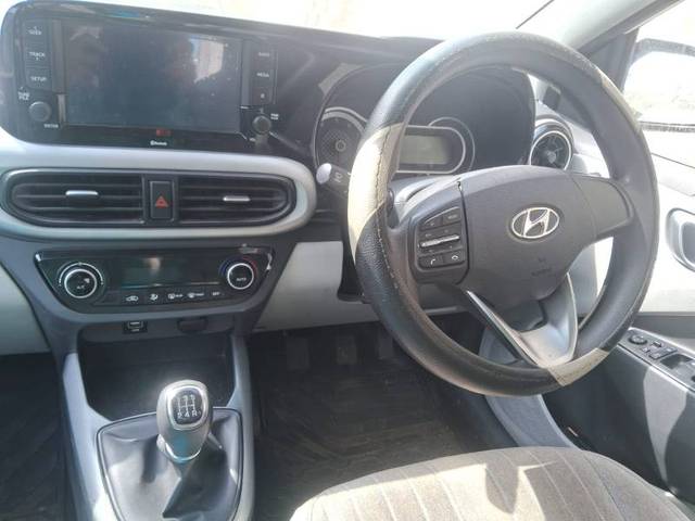 https://images10.gaadi.com/usedgaadi-sellcar/UsedCar/e564c5baa/fd4dd1ad-c1b3-4e49-b4db-e09cdd242c3e.jpg?imwidth=6401