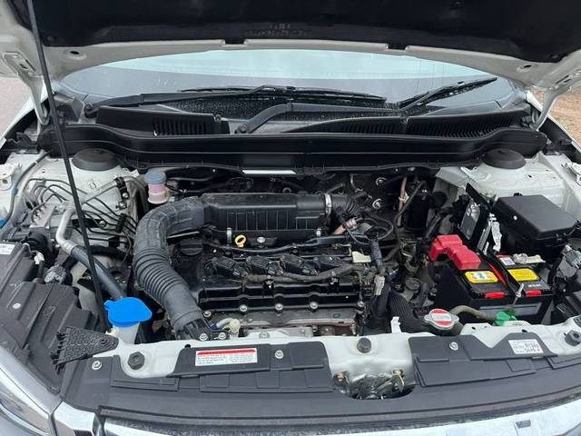 https://images10.gaadi.com/usedgaadi-sellcar/UsedCar/e564d45da/08c7705a-4dcd-472a-8dc4-e972ac8beacc.jpg?imwidth=6401
