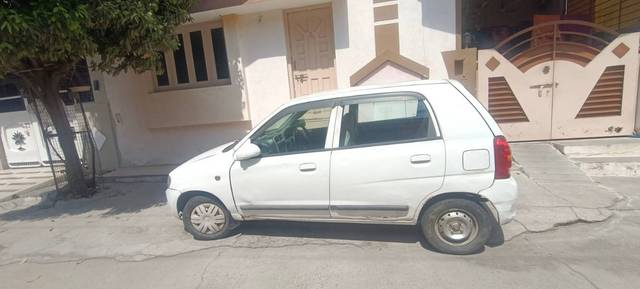 https://images10.gaadi.com/usedgaadi-sellcar/UsedCar/e564e35aa/876ce1af-cc0a-4bc6-9727-5609ad0693f9.jpg?imwidth=6402